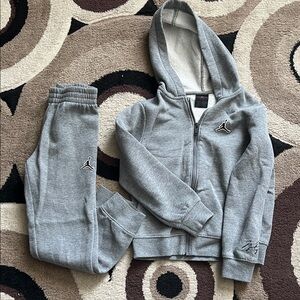 Boys Jordan Outfit Size 7